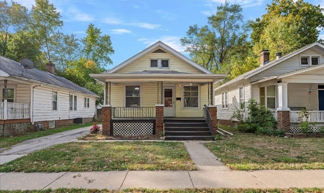 Building Photo - 1805 S 2nd St