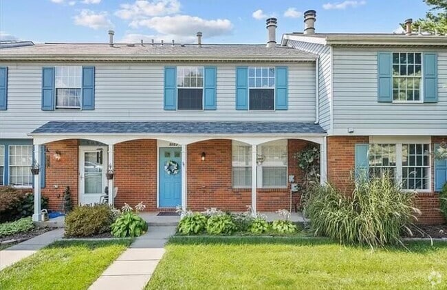 Building Photo - 5053 Hamilton Dr Rental