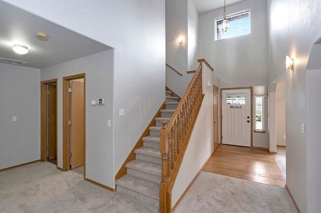 Photo - Spacious 4-Bedroom Home on a Tranquil Cul-de-Sac in Puyallup