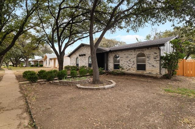 1831 Chamberlain Dr