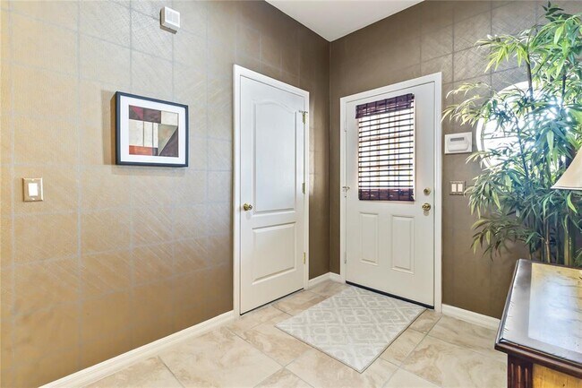 Photo - 1331 Jonah Dr