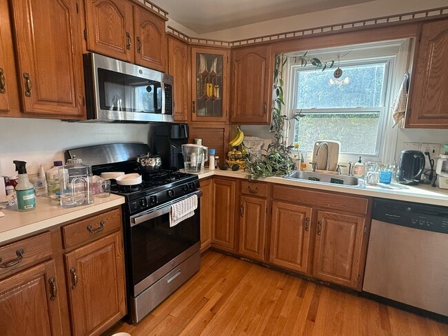Photo - 210 Gordon Ave