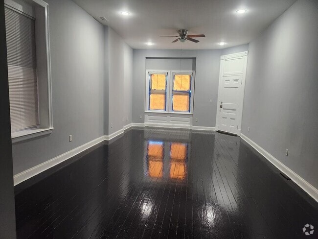 Building Photo - 2923 Chippewa St Unit 1f Rental