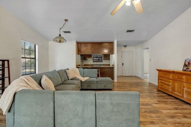 Photo - 1826 Meriadoc Rd