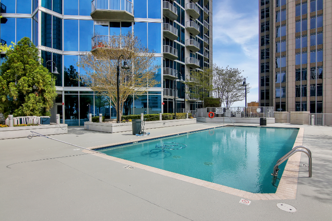 Photo - 210 N Church St Condominio Unidad #3214