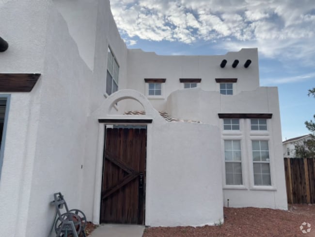 Building Photo - 7560 Luz De Lumbre Ave Rental