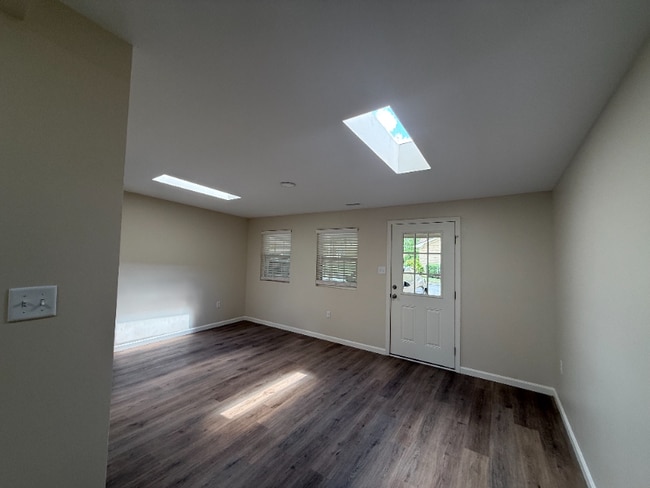 Photo - 7914 Gleason Dr NW Unidad 1070