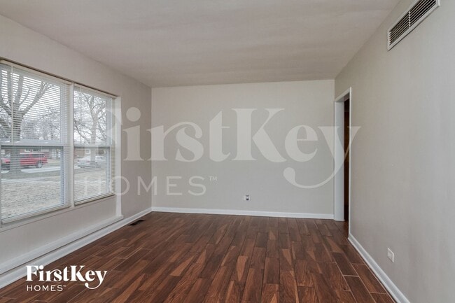 Photo - 17941 Wildwood Ave