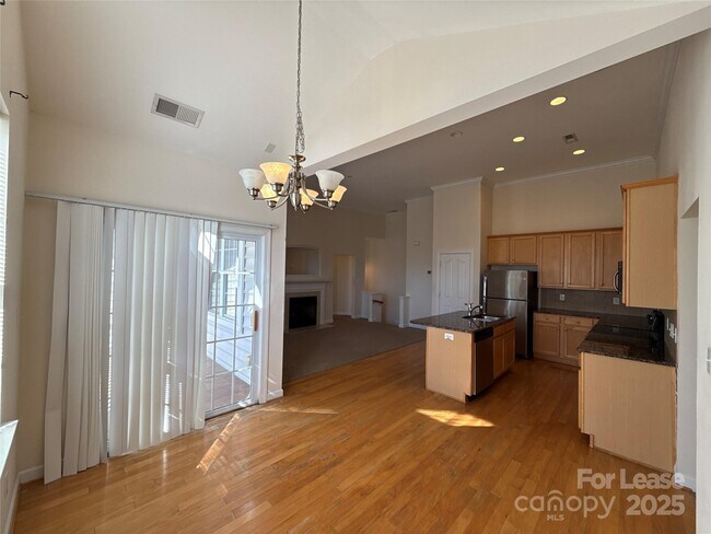 Photo - 15513 Goosefoot St