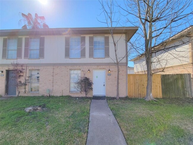Building Photo - 1924 Upland Dr Rental