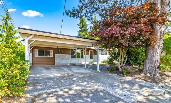 Building Photo - Everett Rambler Rental