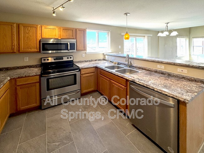 Photo - 5048 Weaver Dr