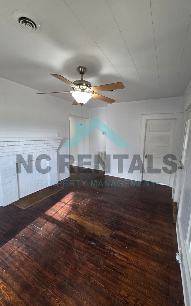 Photo - 204 N 6th Ave