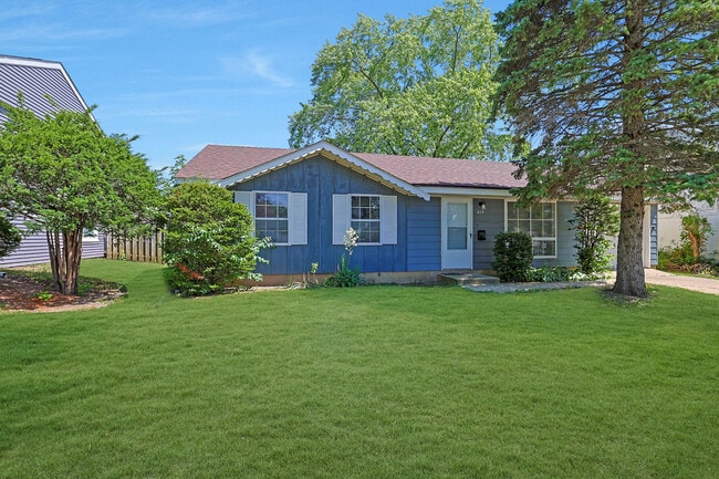Building Photo - 419 Waverly Ave Rental