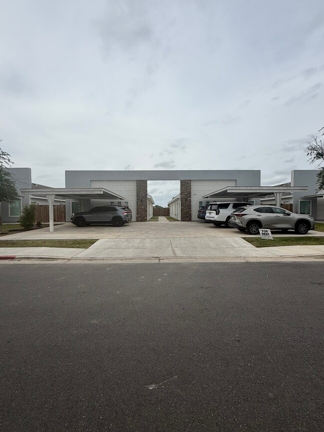 Photo - 5704 Northwestern Ave Unit Hills At Sharyland