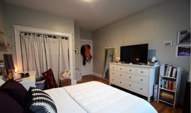 Photo - Gorgeous Brookline Apt w Heat Included and Laundry in Unit!  Near BU Campus!