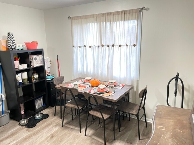 Photo - 961 High Meadow Dr