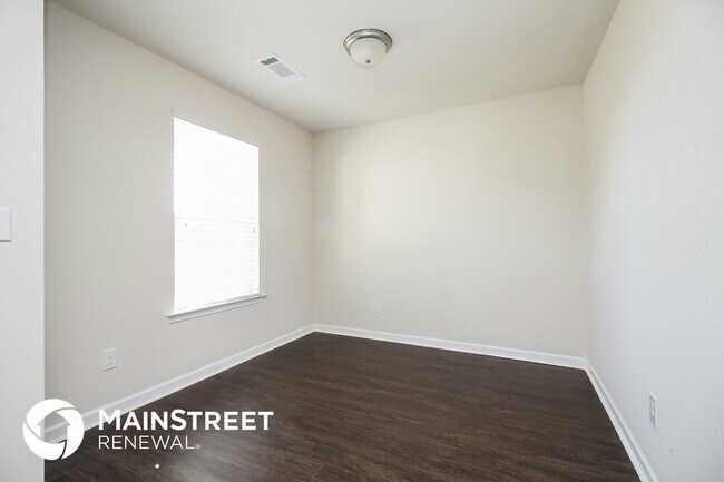 Photo - 2332 Bee Hive Dr