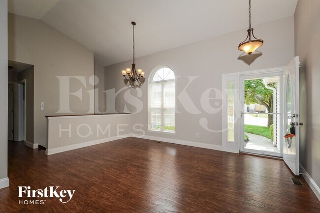 Photo - 3249 Silvertrail Ct