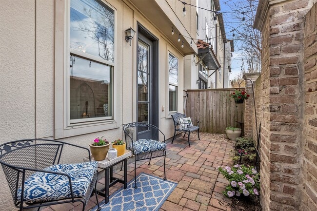 Photo - 1721 Upland Lakes