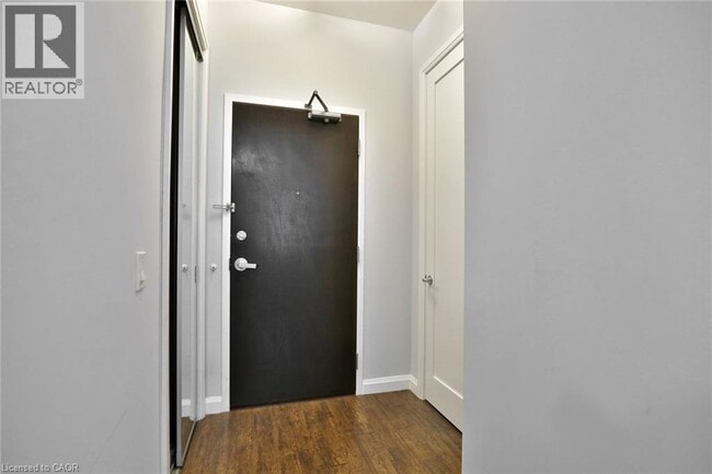 Photo - 112 King St E Unit 204