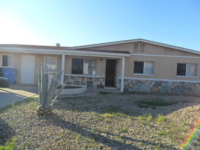 Corner Lot Home Near I-17 and Union Hills - Corner Lot Home Near I-17 and Union Hills