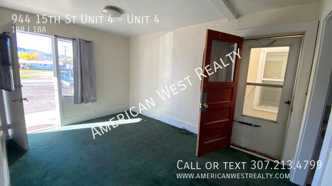 Photo - 944 15th St Unidad 4