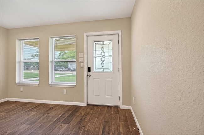 Photo - 1708 Sycamore Ave