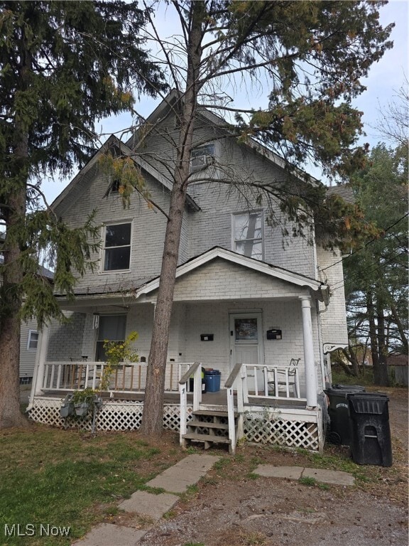 Building Photo - 207 Bath St Unit up