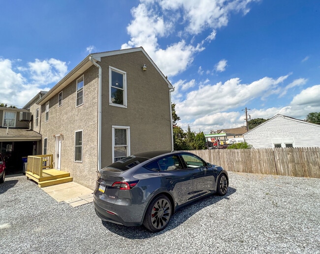 Building Photo - 4565 Horseshoe Pike Unit 10 Rental