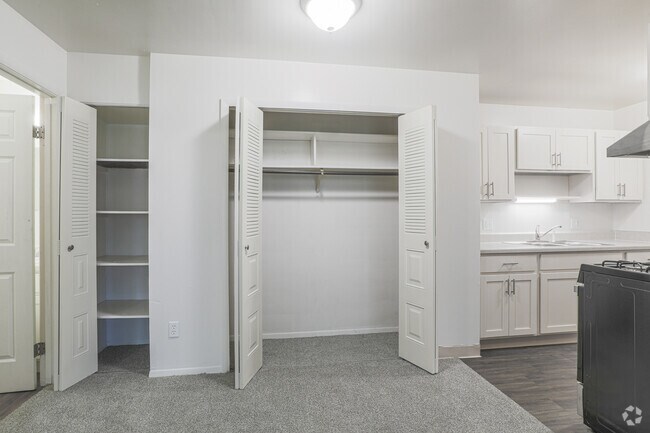 1 BR, 1 BA - Dining Room