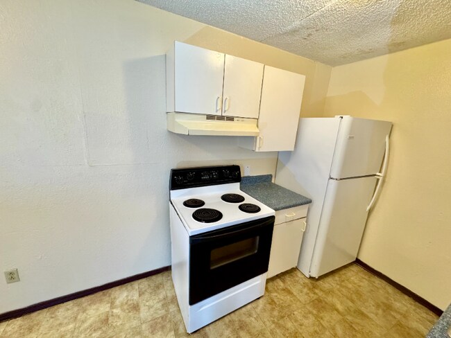 Photo - 913 Joliet Dr Unit 4