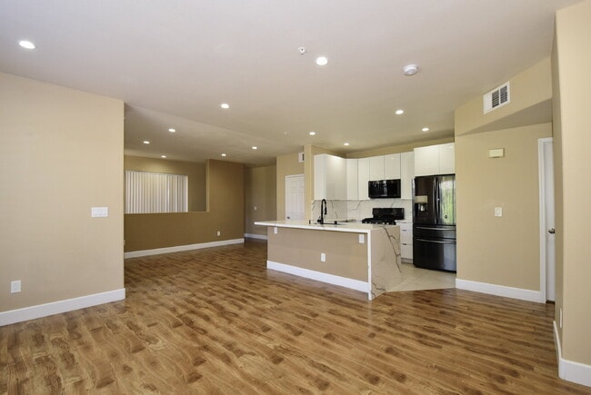 Photo - SPECIOUS 2 BED 2 BATH CONDO WITH ATTACHED CAR GRAGAE AT VISTANA Unit 204