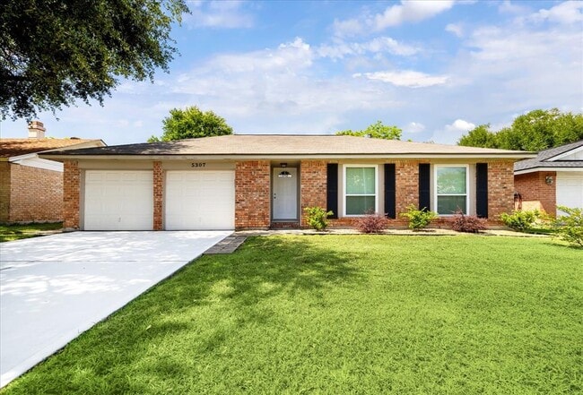 Photo - 5307 Green Timbers Dr Casa