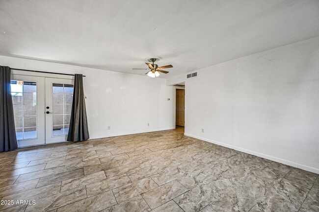 Building Photo - 2610 E Obregon St Rental