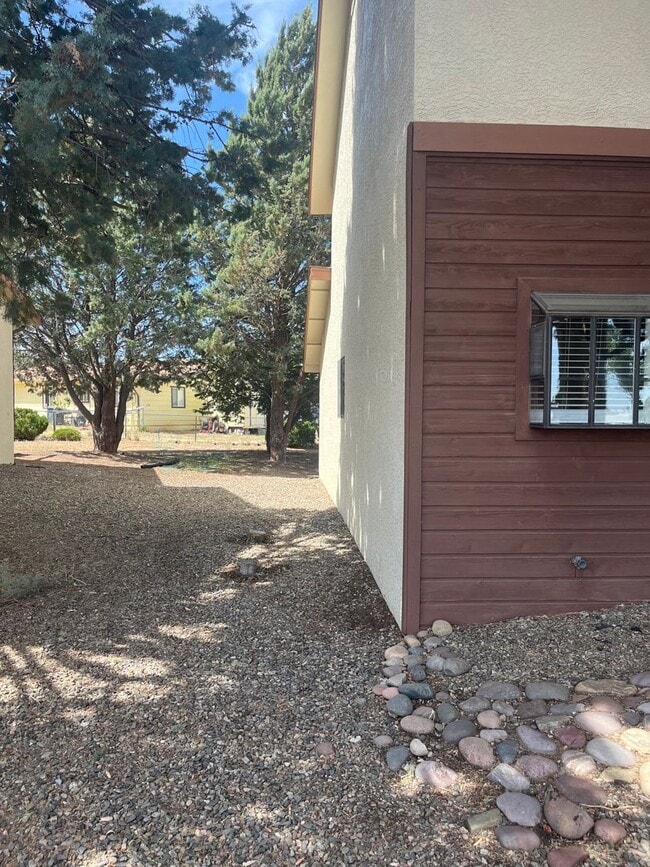 7665 Spouse Dr Unit 1