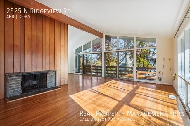 Photo - 2525 N Ridgeview Rd