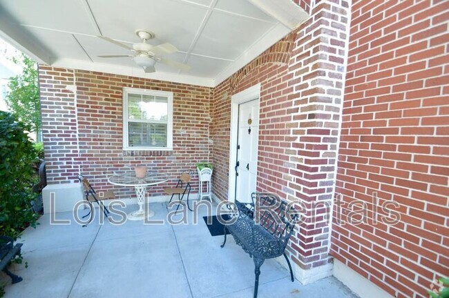 Building Photo - 55 Ashley Ave Unit 4 Rental