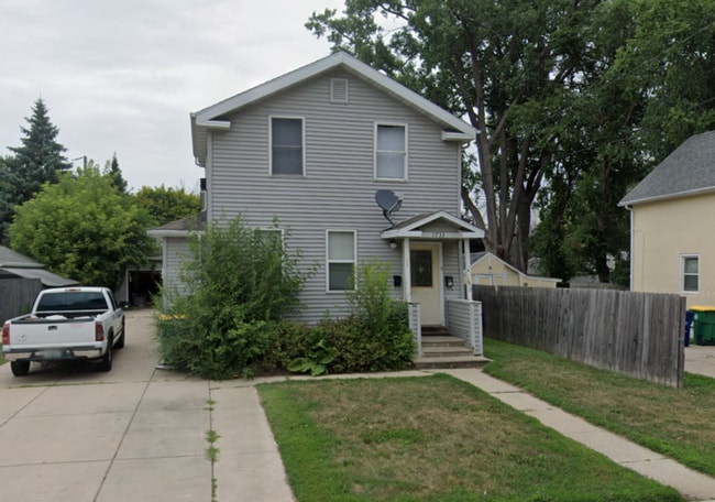 Building Photo - 1733 Smith St