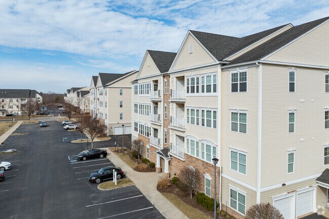 101 Saxton Ct - Courthouse Commons