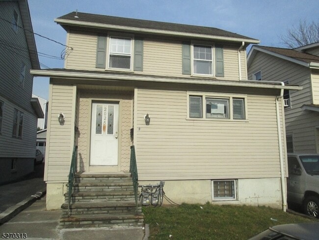 Building Photo - 2025 Ostwood Terrace Rental