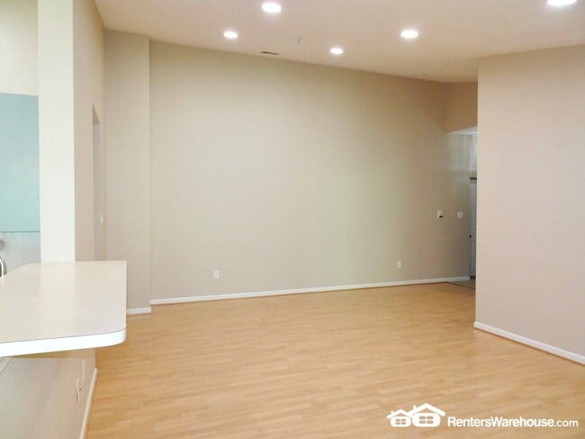 Photo - 7906 Valley Manor Rd Unidad L Rental