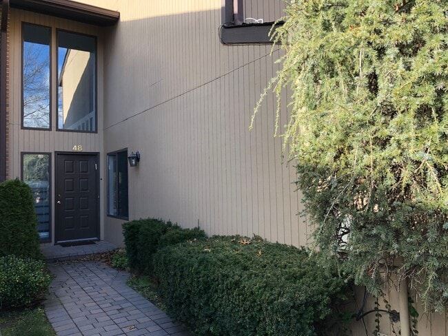 Photo - 48 Wimbledon Dr