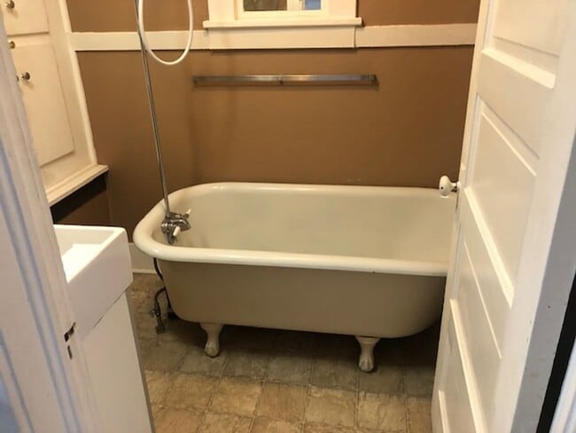 Photo - VINTAGE BUNGALOW NEAR CORBIN PARK AVAILABLE NOW!!