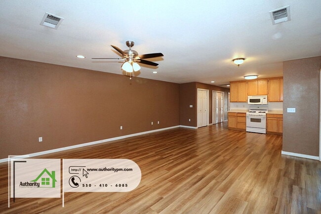 Photo - 1108 Grange St