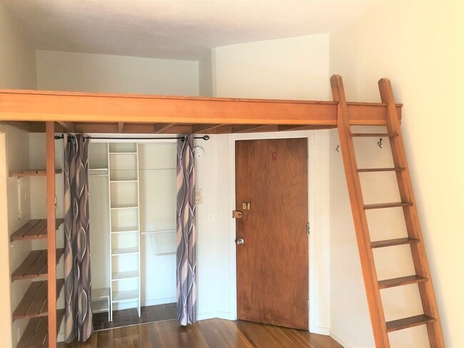 Photo - 81 Saint Botolph St Unit 2