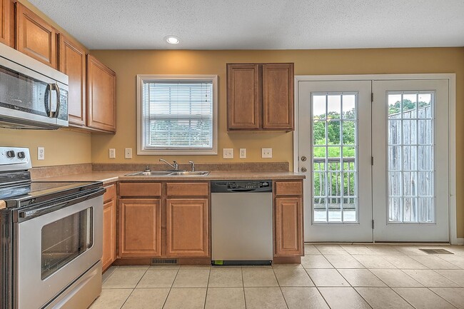 Photo - 132 Amanda Ln