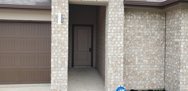 Photo - 8006 Black Forest Ln