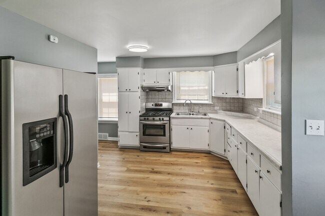 Photo - 14336 Harrison Ave