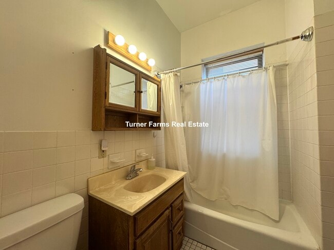 Photo - 149 Hillside St Unit 2